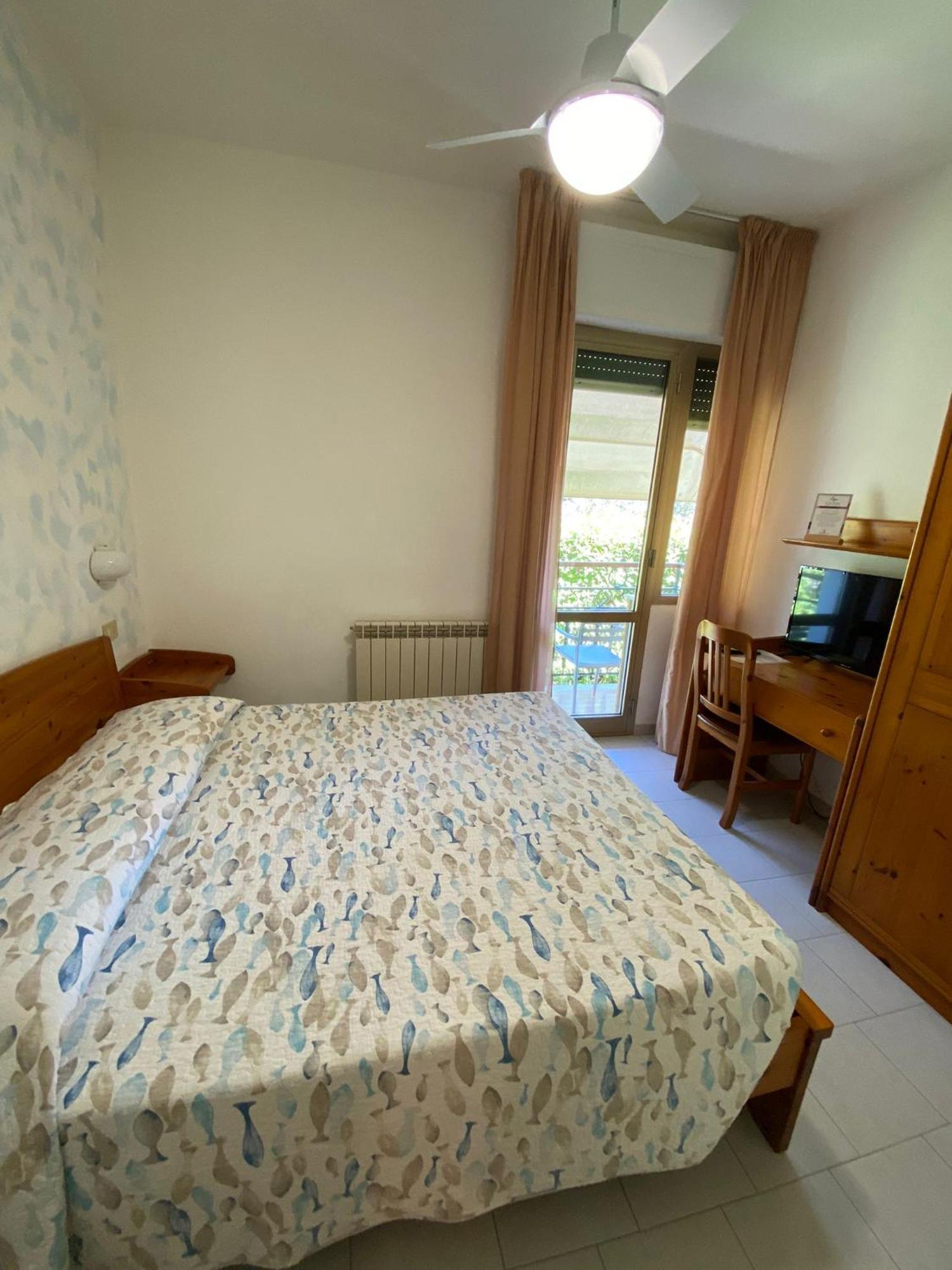 פינאלה ליגורה Hotel Rosita מראה חיצוני תמונה